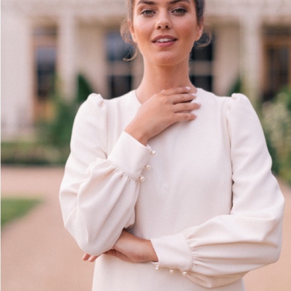 Gal Meets Glam Collection Tallulah Dress Ivory Puff Sleeve Pearl Size 20 - Picture 10 of 10